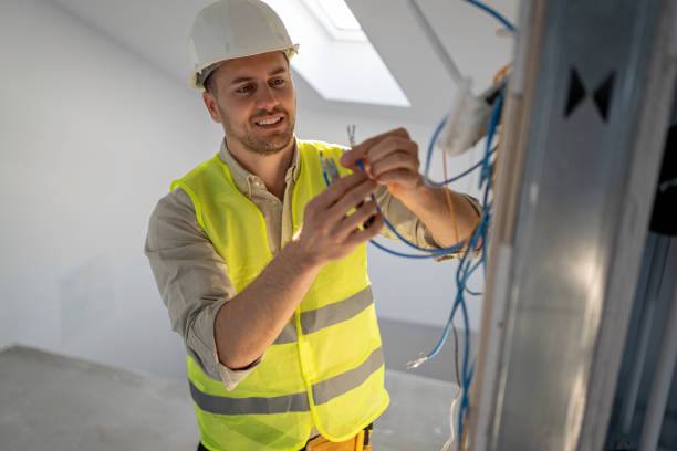 Best Affordable Emergency Electrician  in Saratoga, WY